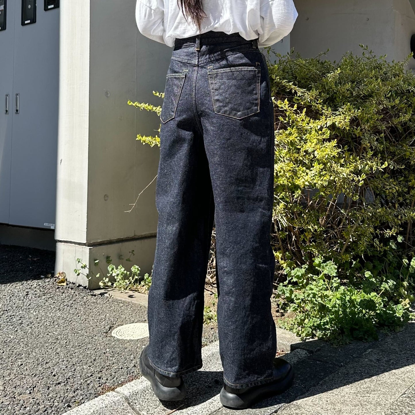 ワイドタックデニムパンツ 72983 DEEPBLUE