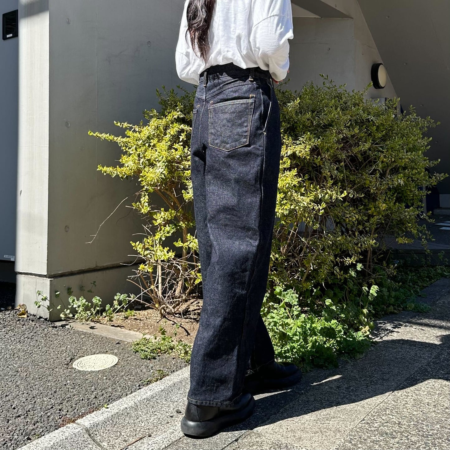 ワイドタックデニムパンツ 72983 DEEPBLUE