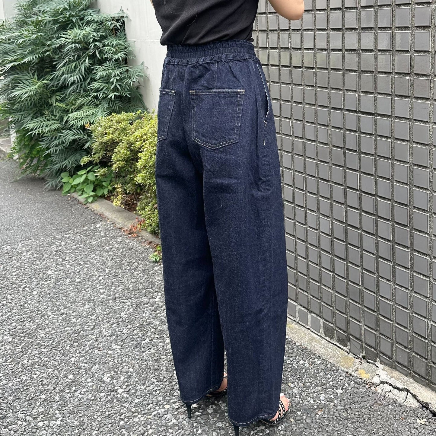 ぐるゴムテーパードデニム 72991 DEEPBLUE