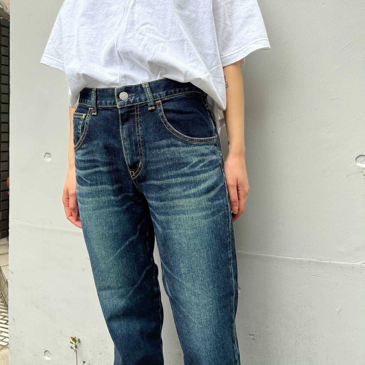 ストレッチデニムアンクル丈テーパードパンツ 73966 DEEPBLUE