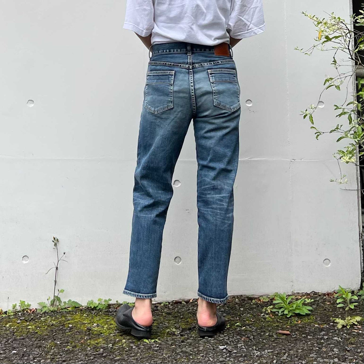 ストレッチデニムアンクル丈テーパードパンツ 73966 DEEPBLUE
