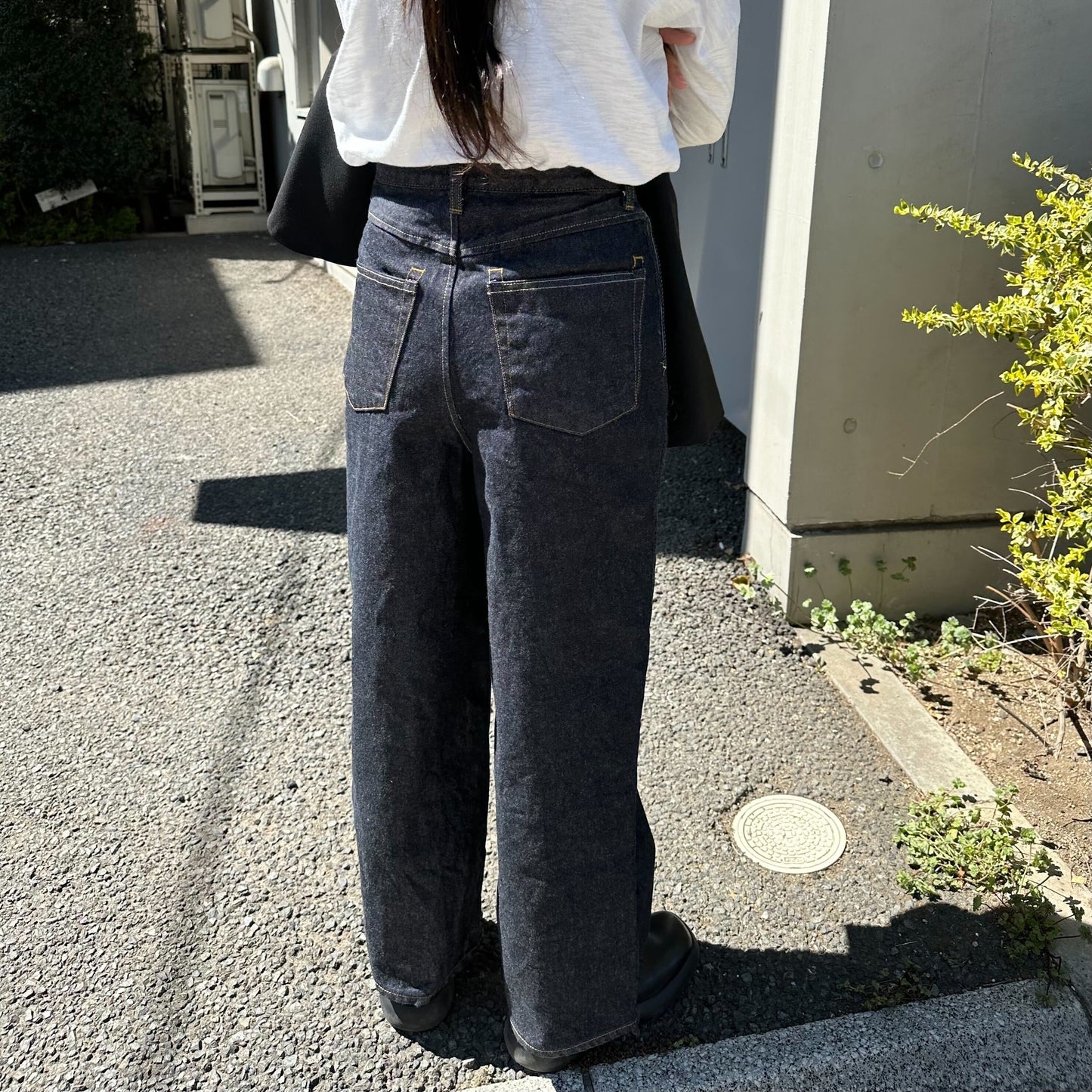 ワイドタックデニムパンツ  72983 DEEPBLUE