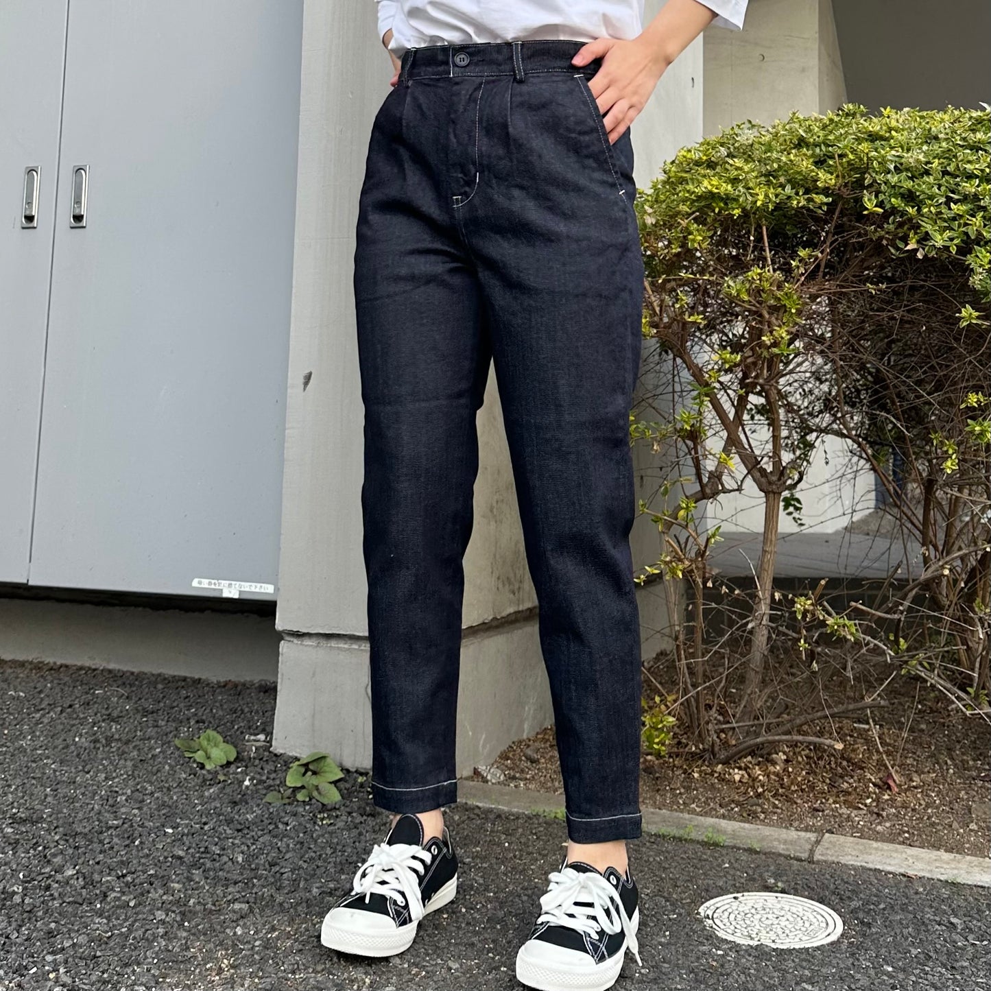 切替テーパードデニムパンツ 72822 DEEPBLUE