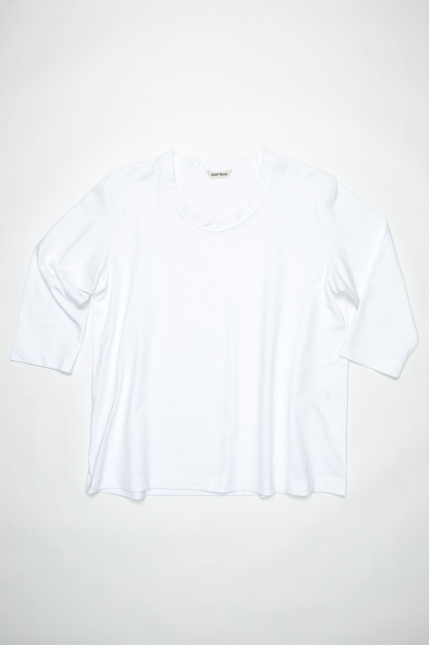 1枚で様になるこだわり七分袖Tシャツ オフホワイト